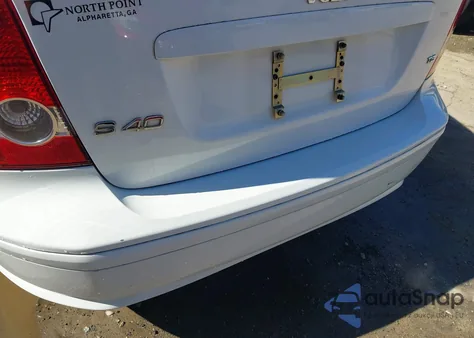 2007 Volvo S40 T5 z USA, uszkodzony, nr VIN YV1MS682972252682